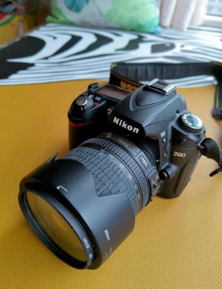 尼康d80和d90对比，尼康d80与d90哪个好