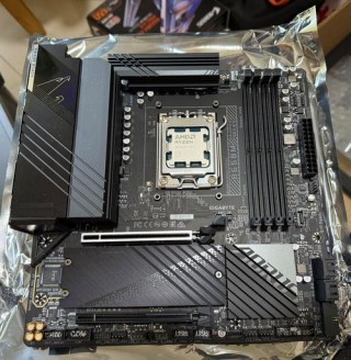 amd1600x配什么显卡，amd1600x多少钱？