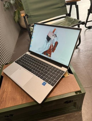 二千全新笔记本电脑推荐，二千左右笔记本？