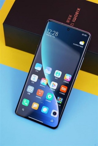 小米5和oppor9s哪个好？opporeno5和小米9