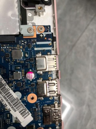 联想yoga710换屏幕多少钱？联想yoga710换个屏幕大致费用