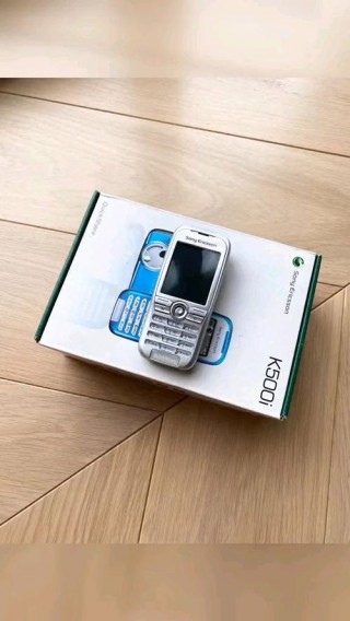 索尼a200是什么时候推出的，索尼a200参数配置？