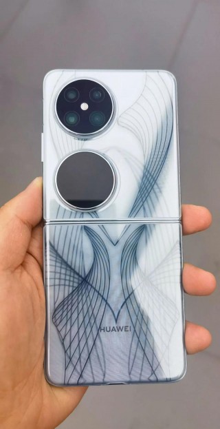 华为matex2和苹果13promax哪个好，华为matex和苹果iphone12 promax？