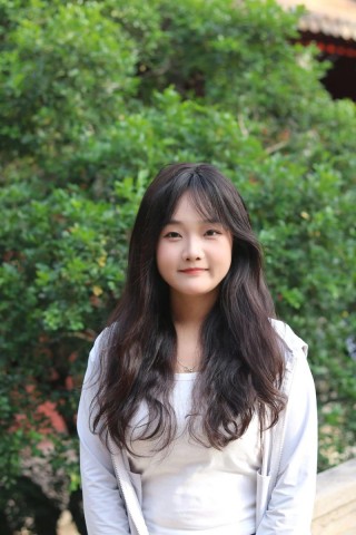 单反拍的人像接近真实吗，单反拍人会好看吗？