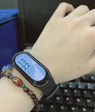 小米手环5可以设置显示功能吗？小米手环5可以设置屏幕常亮吗