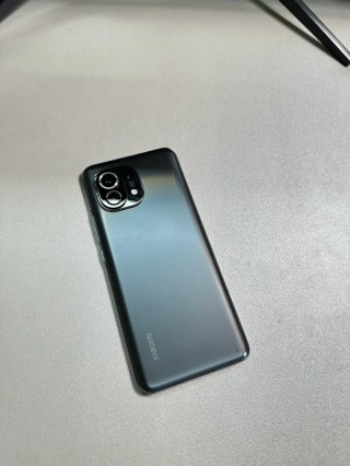 小米11屏幕是lcd还是oled，小米11屏幕是什么屏幕？