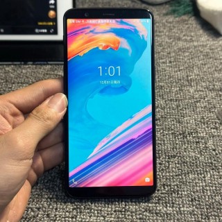 一加5t换原装屏多少钱，一加5t 换屏