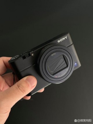 索尼黑卡7有多重曝光吗？索尼黑卡7比较高能拍多少帧