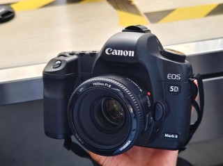 佳能5d2感光元件多少钱，佳能感光元件坏了修要多少钱？