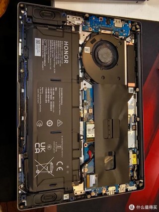 荣耀笔记本14和15哪个好？荣耀笔记本14好还是15好