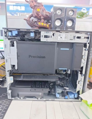 工作站和商用台式机的区别？工作站和普通电脑