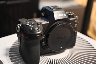 尼康z73什么时候出，尼康z7什么时候发布的