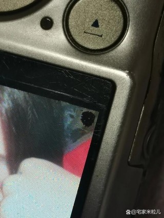 相机屏幕漏液怎么办？相机液晶屏漏液怎么修复
