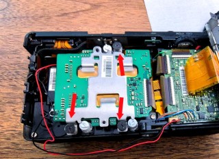 三星曲面显示器怎么拆底座，三星曲面显示器拆机教程