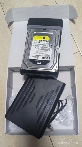 笔记本硬盘盒推荐？笔记本硬盘盒台式硬盘一样吗