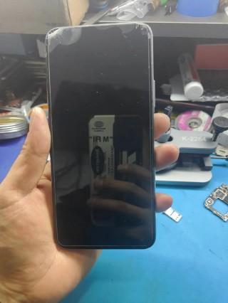 荣耀x10换原装屏多少钱，荣耀x10换原装屏多少钱一个？