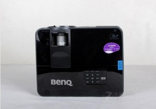 明基显示器怎么连笔记本，明基的显示器？