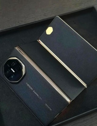 诺基亚n93i现在还能干什么用，诺基亚n93s？