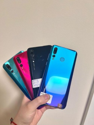 华为p20pro和华为nova4哪个好用，华为nova4对比p20pro