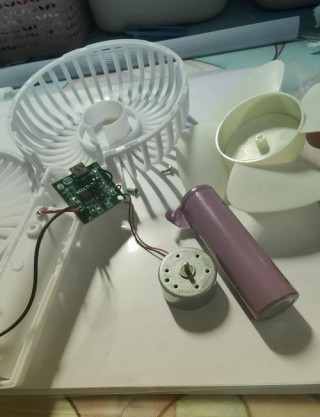 电脑电风扇怎么拆，电脑风扇拆装步骤