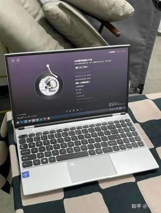 五手笔记本电脑推荐，手提电脑哪个品牌好费用在5000左右？