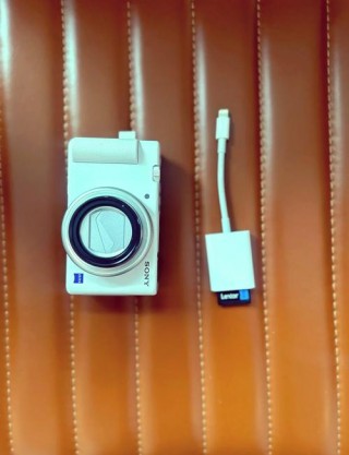 ihone5内存卡在什么位置，iphone5s内存卡怎么装？