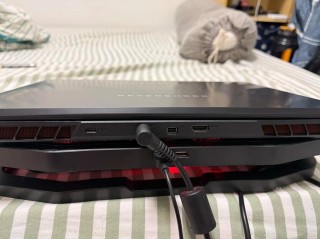 笔记本怎么外接显示器hdmi，笔记本怎么外接显示器分屏？