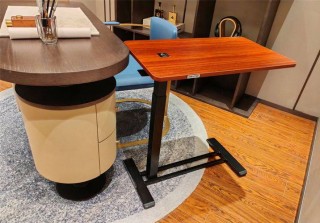 笔记本电脑桌子推荐床边？笔记本电脑床上桌子