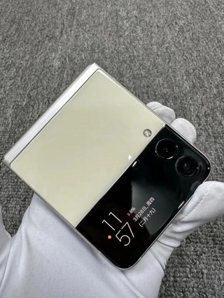 三星折叠屏zflip3怎么样，三星折叠手机zflip3值不值得买