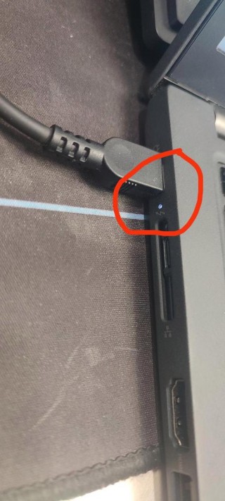 笔记本为什么一闪一闪的？笔记本为什么一闪一闪的开不了机