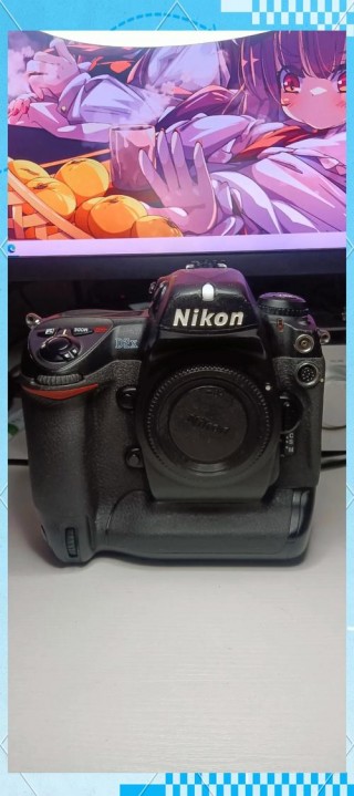 尼康d2x电池性能几个算好，尼康df电池？