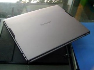 笔记本电脑夏普推荐哪款，夏普电脑是哪个国家的？