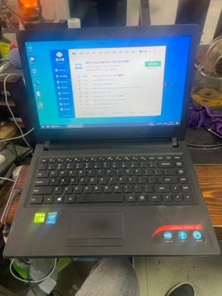 天逸电脑开机键在哪，天逸按钮开关？