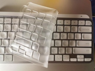 笔记本键盘膜有用吗，笔记本键盘膜可以直接合上吗？