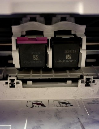 打印机怎么注入墨水，打印机注入墨水打印不出字怎么回事？