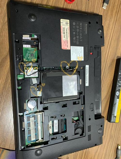 笔记本风扇轴灰和油泥如何彻底清理?