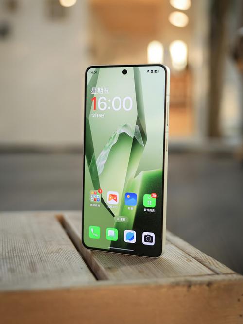 一加5手机屏幕用的是哪家厂商的?
