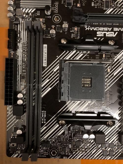 p5ql配这个显卡合适么?我是否让JS忽悠了啊