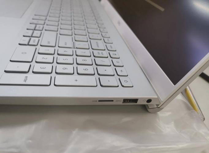 四五千的笔记本电脑哪个性价比高