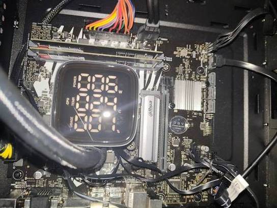 我电脑的CPU温度一直在80度左右