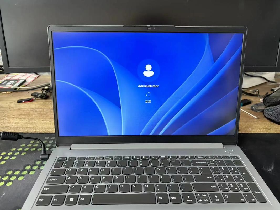 联想笔记本15年出的可以当平板用的是哪款