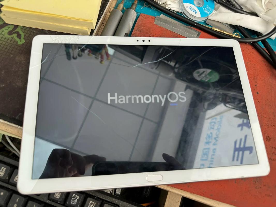 华为M5平板屏幕碎了要多少钱修?