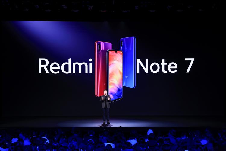 红米笔记本240hz屏幕是哪个厂生产的