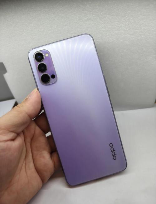 opporeno4手机内爆了能卖多少