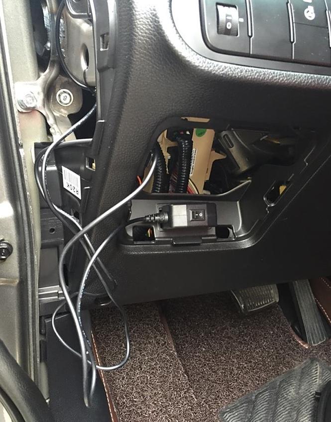 奇瑞a113电脑诊断插头在哪里