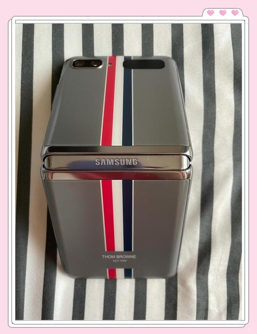 三星F7000外屏设置?