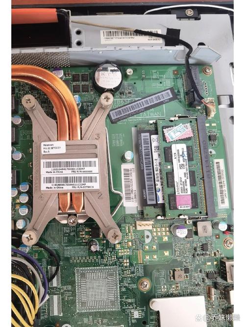 杨天S710内存条插口在哪?