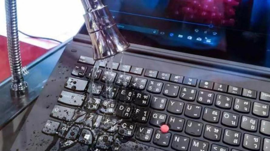 笔记本电脑键盘进水了有事吗