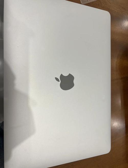 微软笔记本电脑与苹果微软笔记本跟苹果笔记本那个好