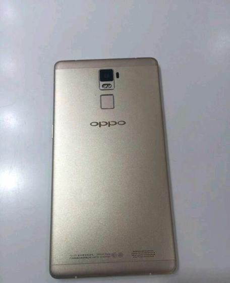 oppor7pius换内屏多少钱
